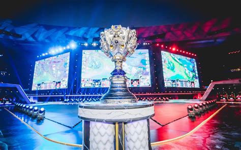 League of Legends Worlds 2022: Group stage and play.